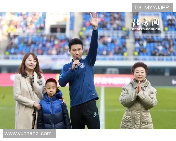 日本足球明星退役仪式盛大举行回顾辉煌职业生涯与感人瞬间 日本足球明星退役仪式盛大举行回顾辉煌职业生涯与感人瞬间