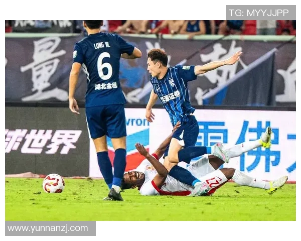 武汉足球队与杭州足球队赛后分析实力对比与未来展望 武汉足球队与杭州足球队赛后分析实力对比与未来展望