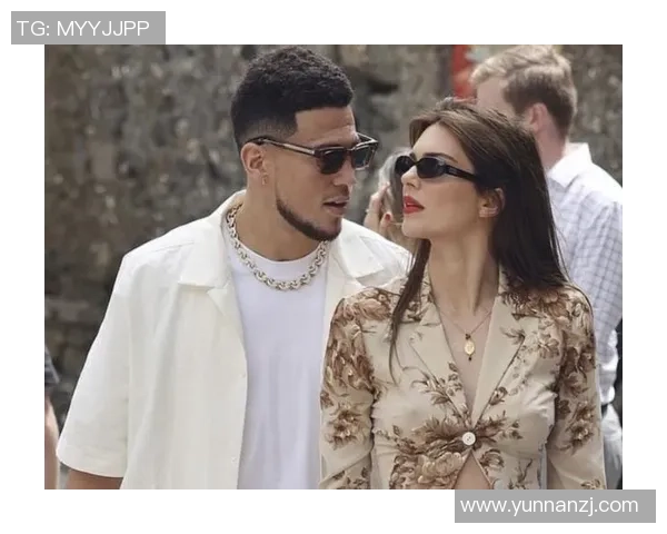 足球明星与美丽女友的浪漫故事揭秘及他们的甜蜜生活瞬间 足球明星与美丽女友的浪漫故事揭秘及他们的甜蜜生活瞬间